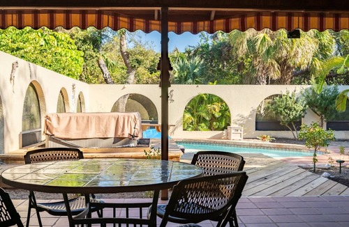 Port Charlotte Villa | ‼️Artistic‼️ Villa w/Pool, Theater & Hot Tub