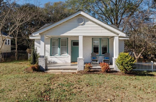 Sans Souci House | ARTtisphere Availability this weekend! Spring Vacay@ the Frankel Inn/Near SRT