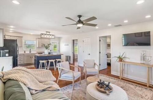 Ashley Oaks House | Asher Grey Retreats | Modern Home in the Smokies