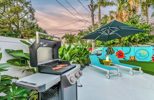 Edgewood House | AskMeFor25%OffJuneSpecial FIFA20Mins Pool MiniGolf FLL CruisePort PetFriendly