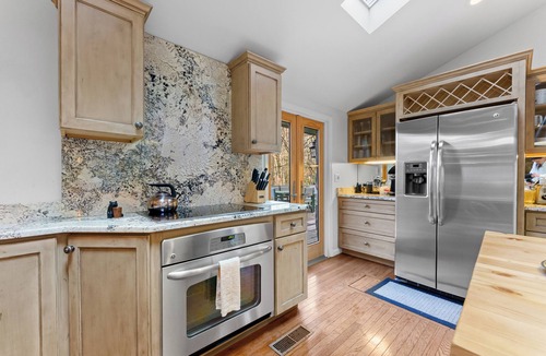 Waynesville House | Astonishing Views, Gas Fire Table, Outdoor Living