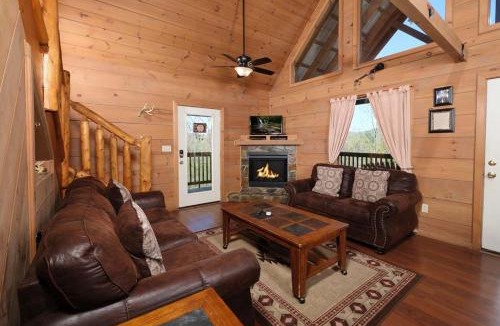 Caton Ski Chalet | At Trail's End Where the Adventure Settles In