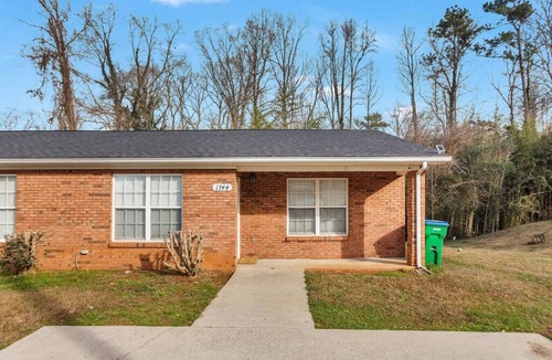 Austell Villa | ATH - Davis Drive · 2BR New! Clean! Stylish! & Pets Welcome