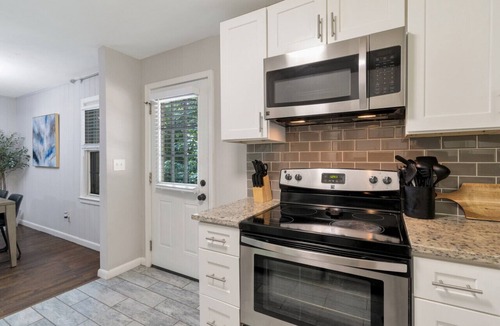 Doraville House | ATH - Doraville - 3BR - Ranch - PetFriendly (lake)