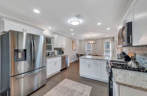 Sandy Springs House | ATH - Sandy Springs longterm rental. Mile from 400/285