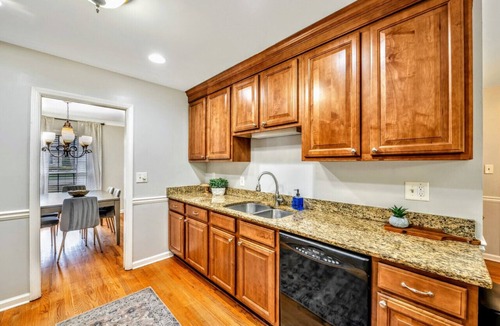 East Cobb House | ATH - Walton HS - Ranch - Fenced (Mockingbird)