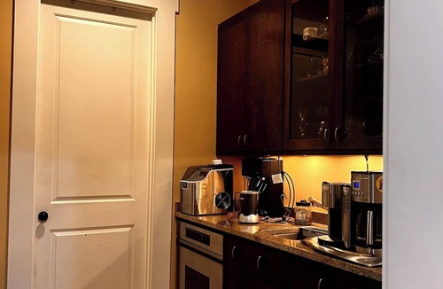 Athens House | Athens All-Day Retreat - work+play in this spacious home - close to all!