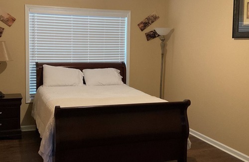Douglasville House | ATL Paradise, King size & Family-friendly! ✨Newly renovated ✨ Entire home