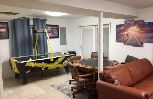Church Street House | ATL World Cup Retreat Pool, Hot Tub, Airport 5mi