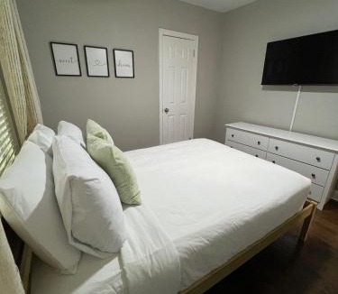 Atlanta House | Atlanta Cabin Getaway! 4br, 11 Minutes to Downtown