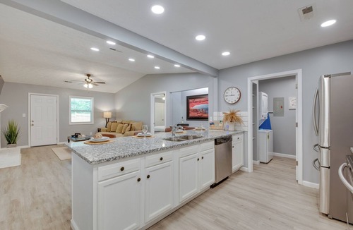Church Street House | Atlanta Rental w/Private Yard Near Airport!