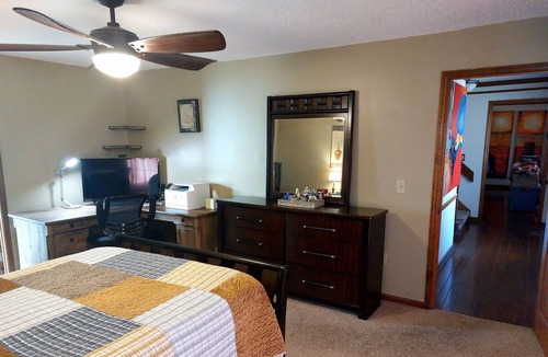 Powder Springs House | Atlanta Suburb - private space for events, easy access to metro area attractions