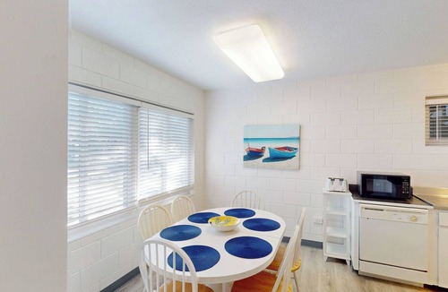 Jekyll Island Apartment | Atlantic Breeze #4 2 bedrooms, 2 bathrooms