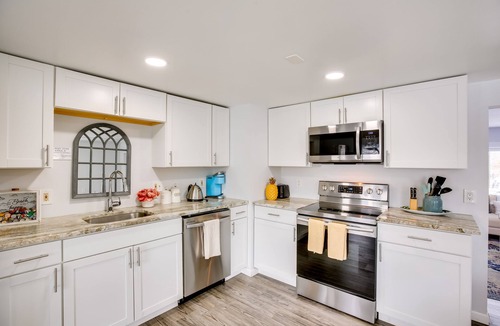 Atlantic City Cottage | Atlantic City Home w/Deck Near Major Casinos!