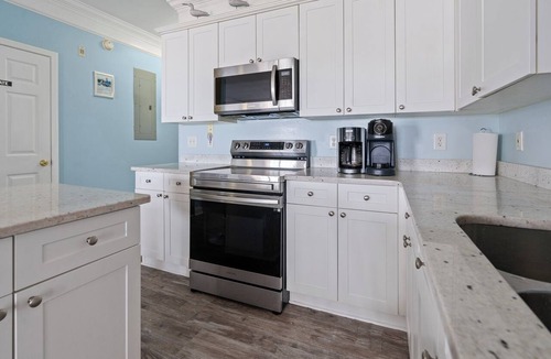 Ocean Drive Condo | Atlantis Villas 103- Updated Oceanfront 6BR