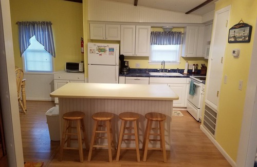 Garden City House | Aug 1-Aug 5 4 night Getaway 3BR 2BA WITH GOLFCART Message for Great rate
