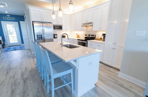 East End House | August 2026 Big Savings! GOLF CART, Pool Heat/Chill Option, 4BR/4BA