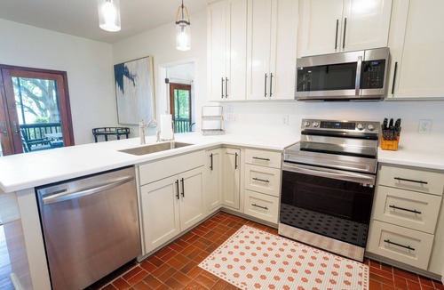 Magnolia Bluffs House | August 2026 Big Savings! Bayfront, Dog Friendly, Sleeps up to 8