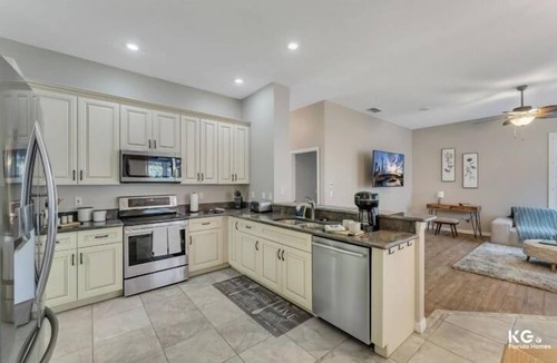 Ridgewood Lakes House | August discounts Book now!