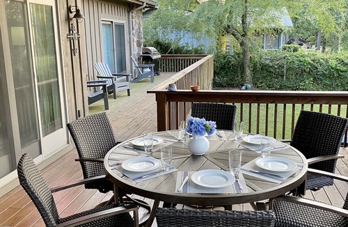 Higden House | Availability this weekend! 4 BR w King MB suite near Shiloh & Lacey’s marinas