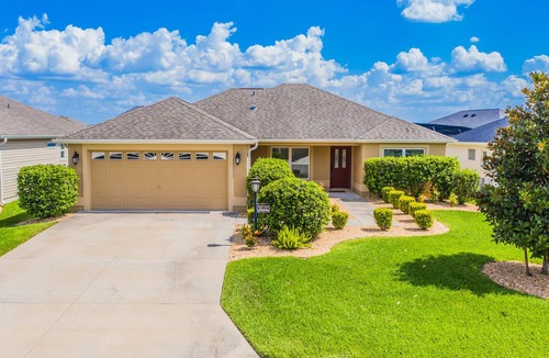 Wildwood House | Available January 2 thru Feb 16, 2024! The Village of Fenney
