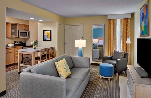 Atlanta Hotel | AVIA Residences on Savoy- Extended Stay