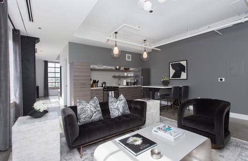 Virginia Highland Apartment | Aviary Abode by Atlanta Luxury Rentals