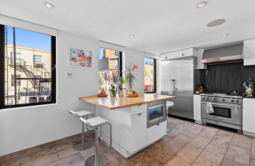 Williamsburg House | Award-winning Spacious Townhouse in Williamsburg