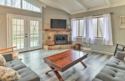 Brevard Cabin | Awesome Brevard Cabin: Game Room, Resort Amenities