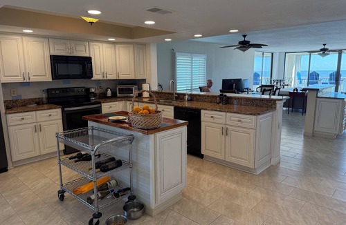 South Patrick Shores Condo | Azure Vista -Unique Spacious Oceanfront Getaway Access to the Water