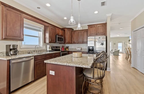 Navarre Beach House | B Free-Gulf front private home sleeps 10