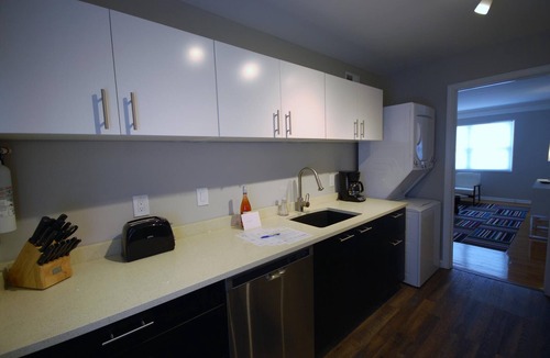Brookwood Apartment | B2bh Great Location Peaceful Condo Near Peachtree Street