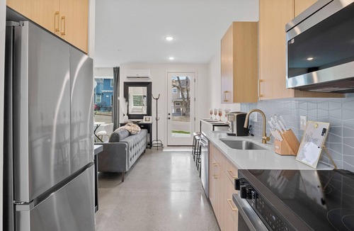 Parkridge House | Back 2 The Future! - 4 Min. from Downtown Knox