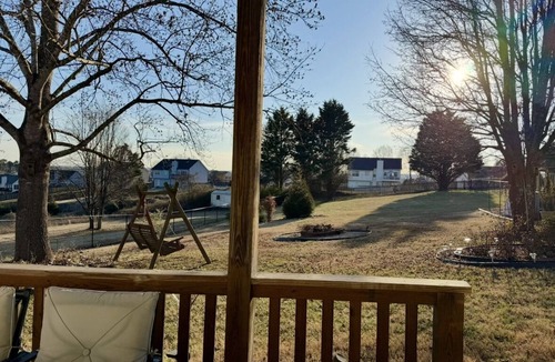 Flowery Branch Apartment | Backyard Bliss Retreat - Apartment with private entrance and beautiful views