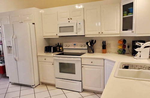Naples Apartment | Bahama Breeze @Falling Waters Naples, Florida