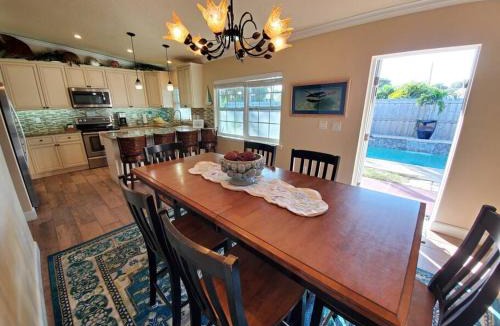 Port Canaveral Apartment | Bahamian Cottage - Heated Pool Walk to the Beach