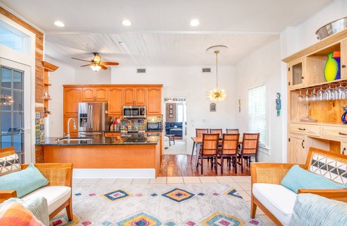 Historic Seaport House | Bahari House | Key West Home w/Balcony, & Steps to Ocean & Bars