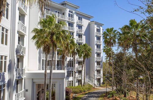 Baytowne Wharf Condo | Bahia 4329 - Sandestin Resort, Walk to Baytowne, Community Pool + Hot Tub!