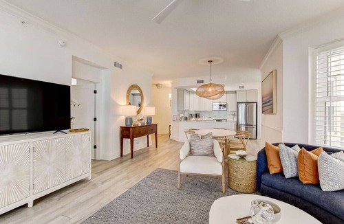 Amelia City Condo | Balcony Paradise at Ocean Place Resort