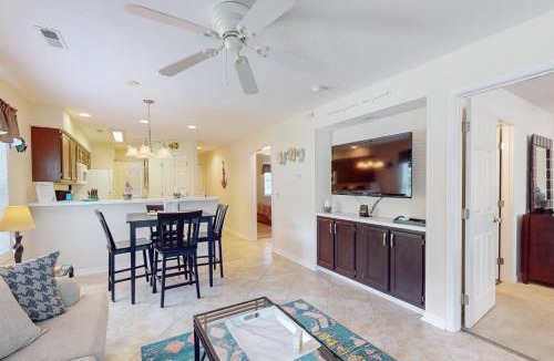 Longs House | Balcony & Pool Access: 'Longs Cozy Haven'