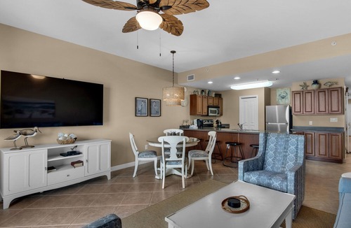 Fort Walton Beach - Destin Condo | Balcony Views of the Gulf, Zero-Entry Pool, Free Beach Chair Service