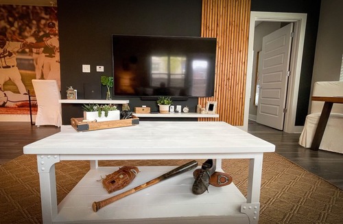 Smyrna Apartment | Ballpark Executive Suite (Steps to Truist)