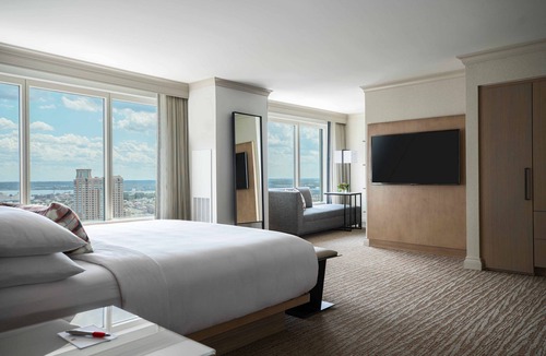 Harbor East Hotel | Baltimore Marriott Waterfront