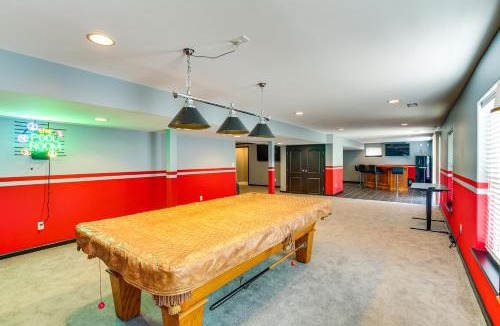 Union House | Bar, Pool Table & Yard! Spacious Union Home