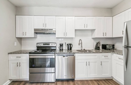 Marietta Apartment | Barcelo at East Cobb 2 Bed 1.5 Bath Furnished