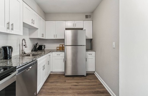 Marietta Apartment | Barcelo at East Cobb 2 Bed 1.5 Bath Furnished
