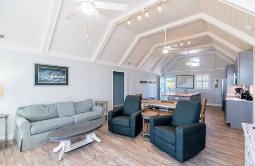 Edisto Island House | Barefoot Bungalow:Oceanfront Dog-friendly Home with Amazing Views,Sun Deck,Screened Porch & WiFi