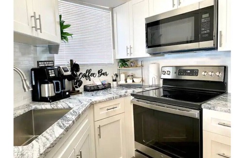 Ocean Side Village Condo | Barefoot Elegance @ Beach Club w/King Bed