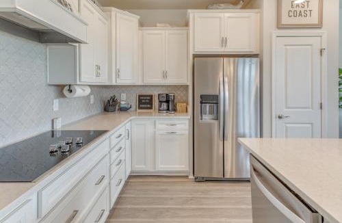 North Myrtle Beach House | Barefoot Resort Golf Getaway: Pool + Beach Shuttle
