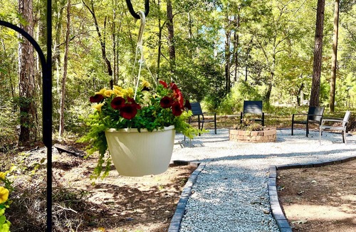 Blythewood Cabin | Barndominium + Hot tub + Bocce ball